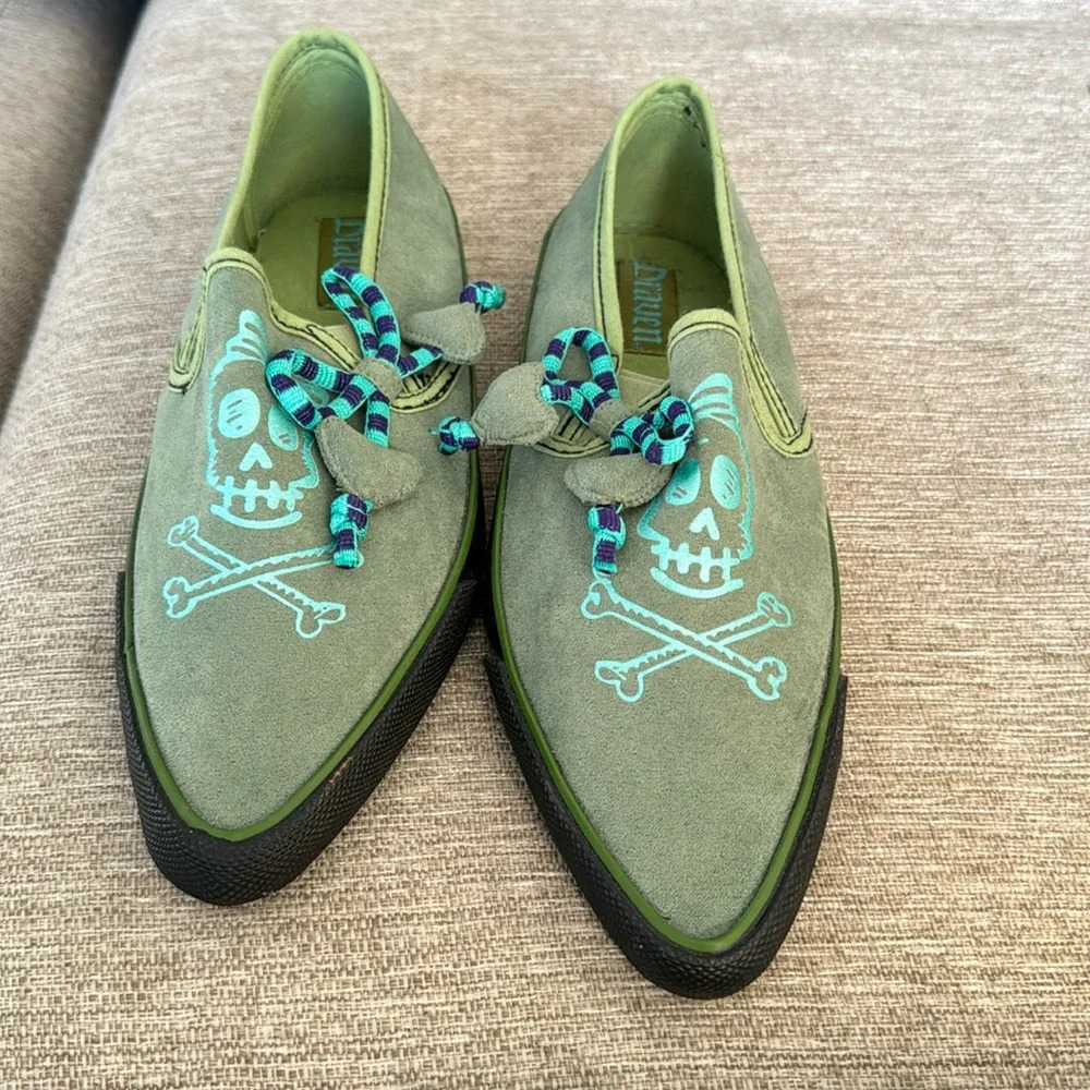 DRAVEN rare green skully pointy toe skater flat canvas shoe womens 7 slip on